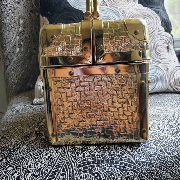 Vintage Gold Train Case - Picture 3 of 11